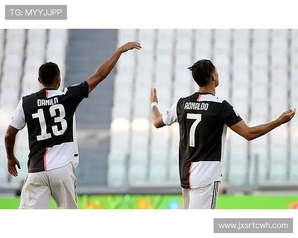 门德斯闪耀登场仅7分钟任意球世界波助巴黎领先